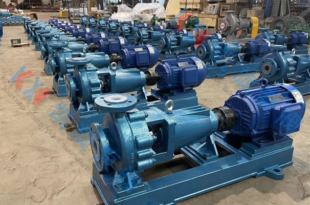 IHF氟合金離心泵發(fā)貨現(xiàn)場